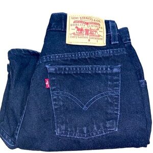 Levis black jean shorts size 6 regular